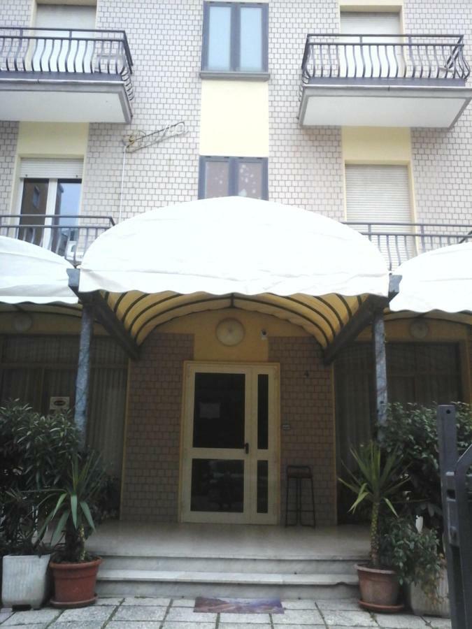 ريميني Residence Edera المظهر الخارجي الصورة